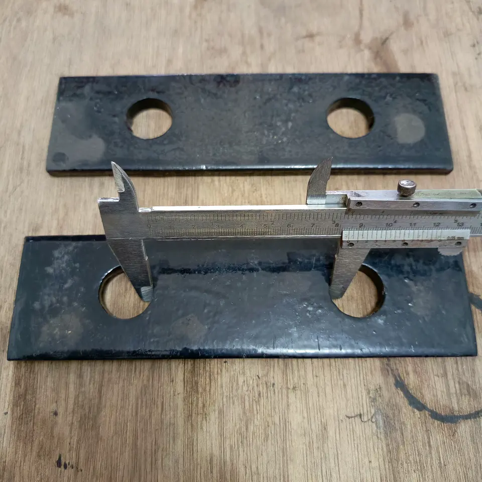 PLAT UBOLT FUSO/HINO/NISSAN/GANDENGAN LEBAR 8CM null PLAT UBOLT undefined