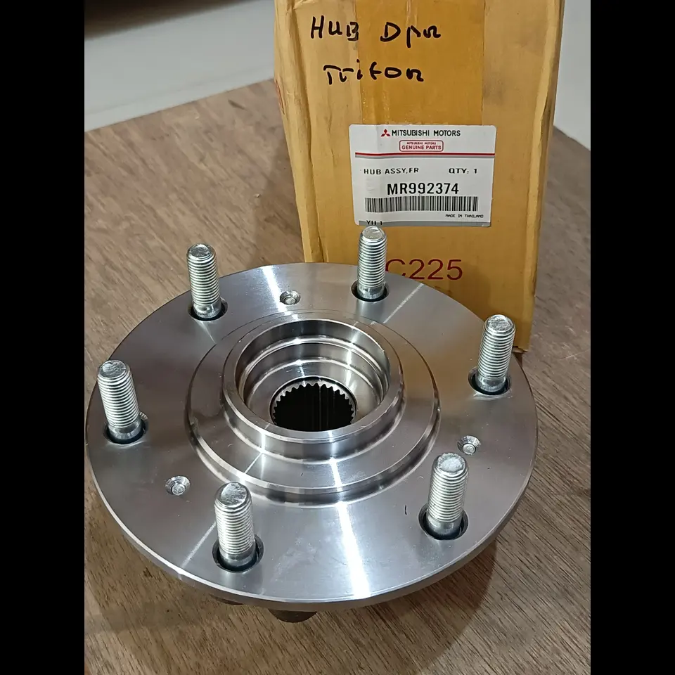 HUB RODA + BEARING RODA ASSY TRITON 2.5 MITSUBISHI "THAILAND" MR992374 HUB RODA DEPAN / BELAKANG MITSUBISHI