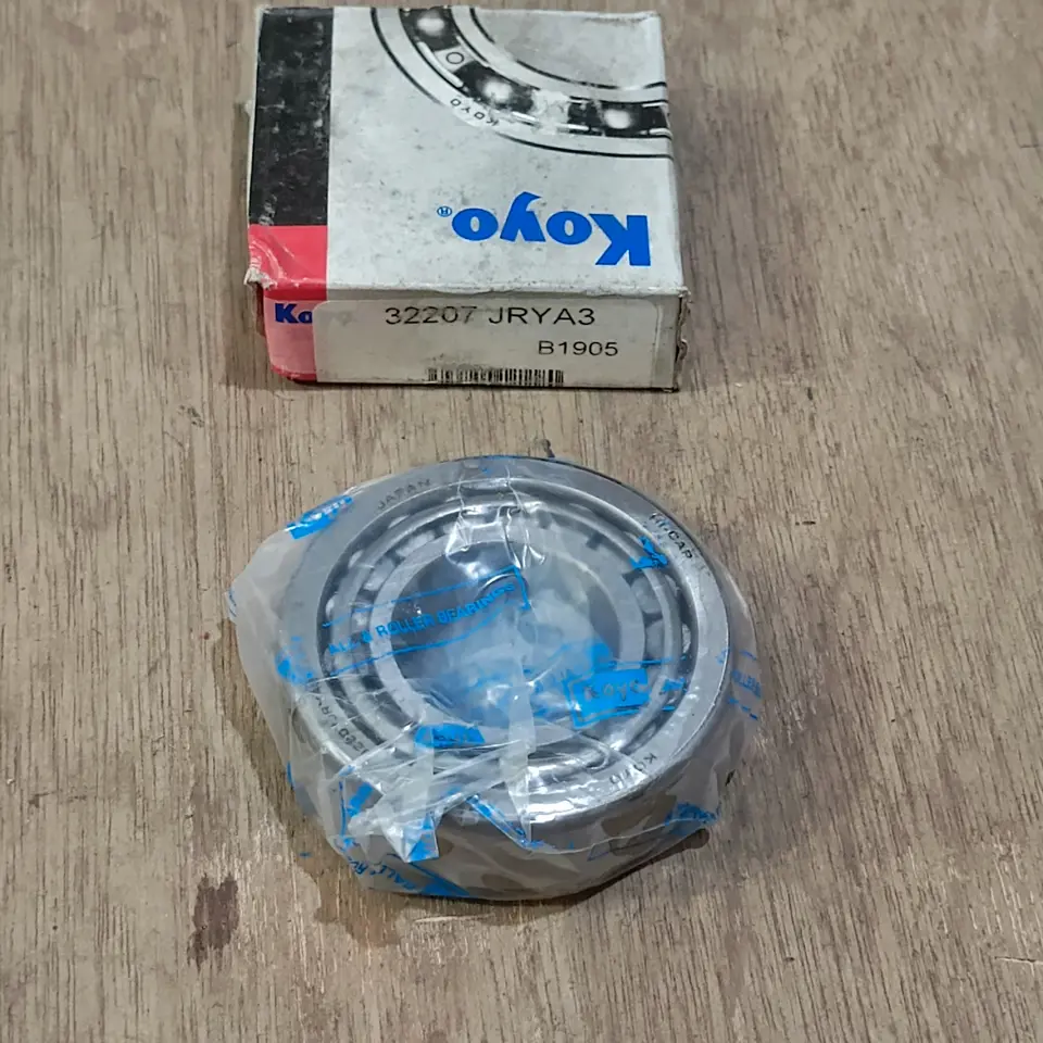 BEARING 32207 JR   RODA DEPAN LUAR  PS 100/120/135/125 / DYNA 125/130 / NKR 66/71 (35*72*24)  KOYO