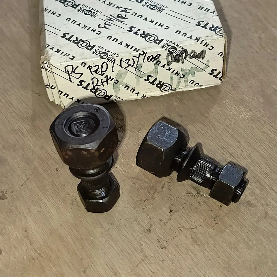 BAUT RODA DEPAN PS 100/120/135 RH  CHIKYUU null BAUT RODA / NUT BOLT / MUR RODA CHIKYUU