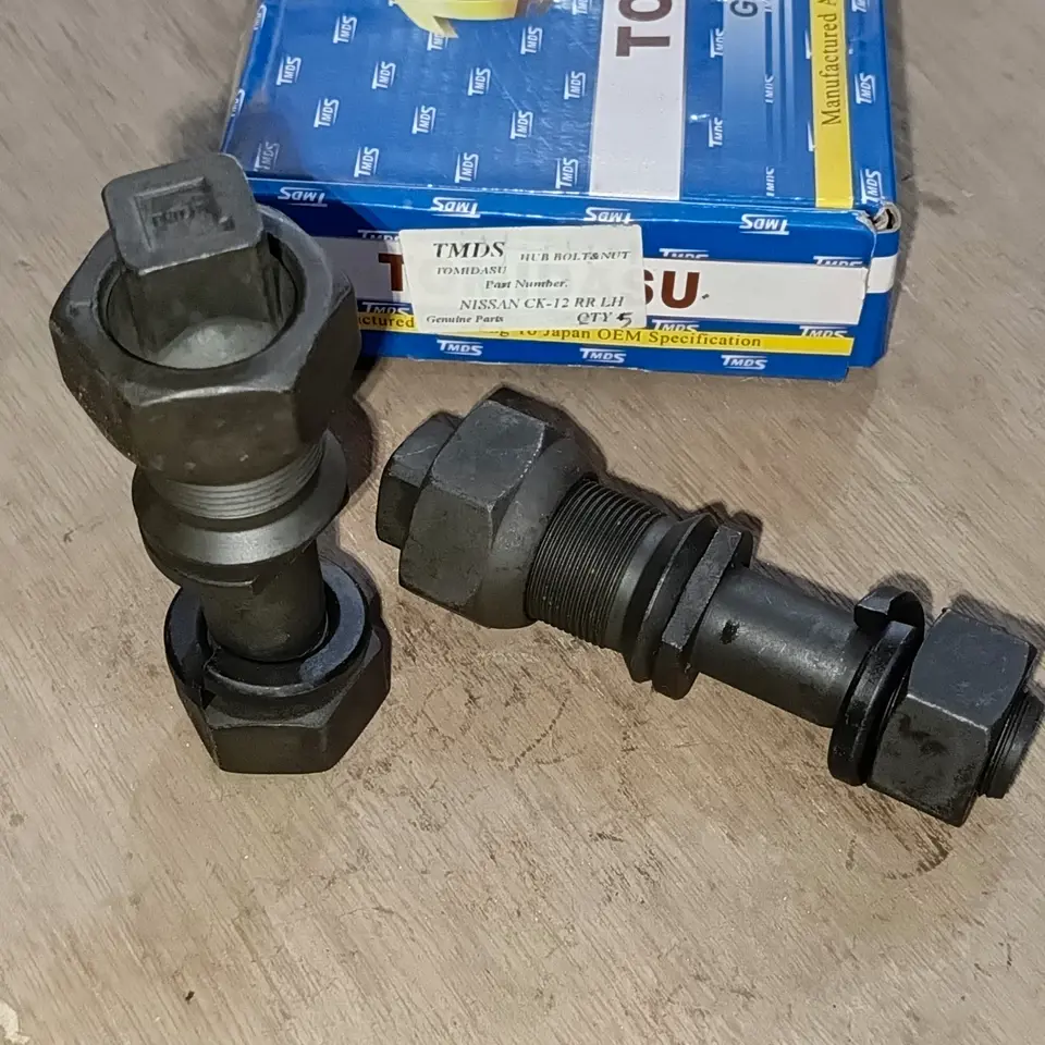 BAUT RODA BELAKANG LH NISSAN CWA CWB TOMIDASU null BAUT RODA / NUT BOLT / MUR RODA TOMIDASU