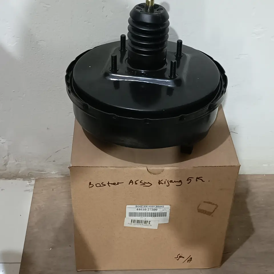 BRAKE BOOSTER KIJANG 5K TOYOTA 44610-27300 BRAKE BOOSTER / BOOSTER REM / INLET VALVE TOYOTA