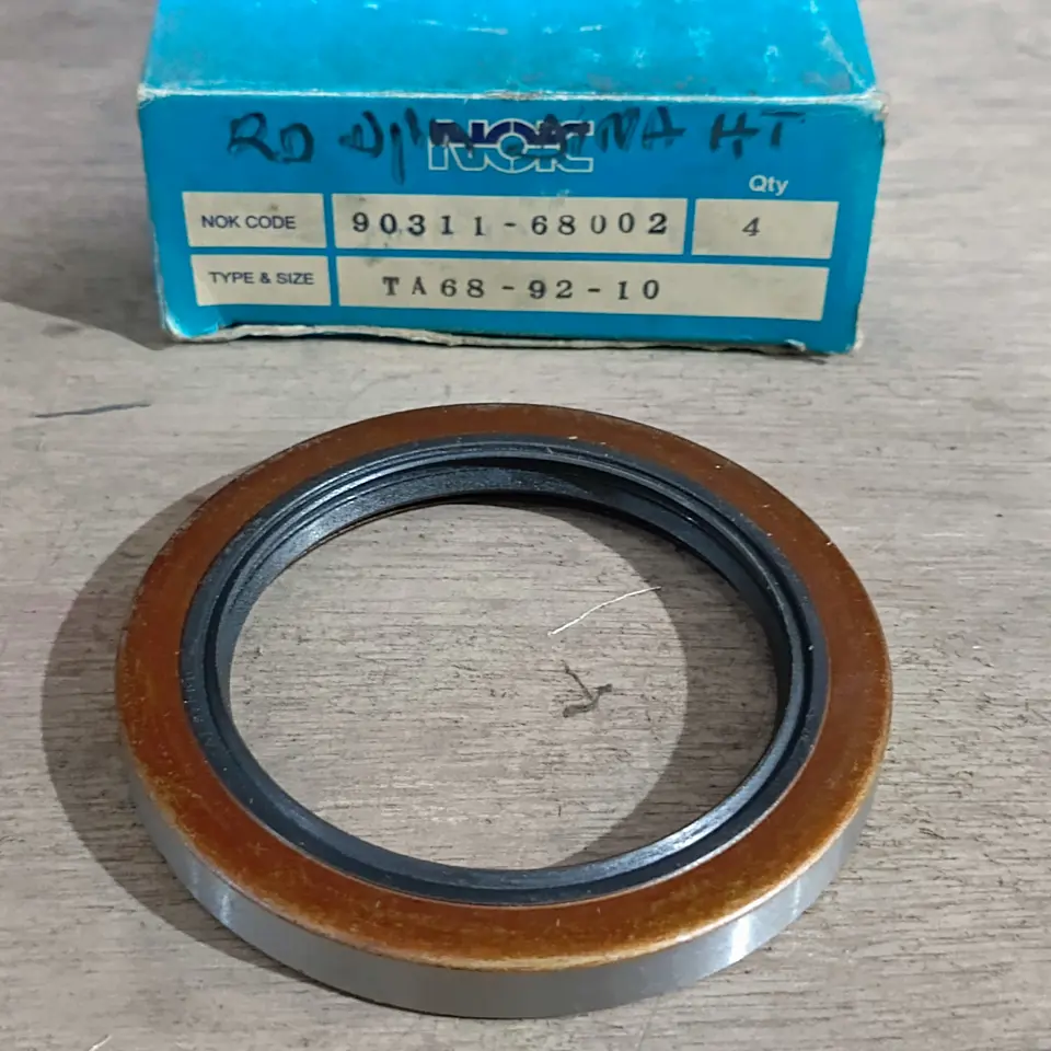 SEAL RODA DEPAN DYNA 125/130 HT (68*92*10) NOK