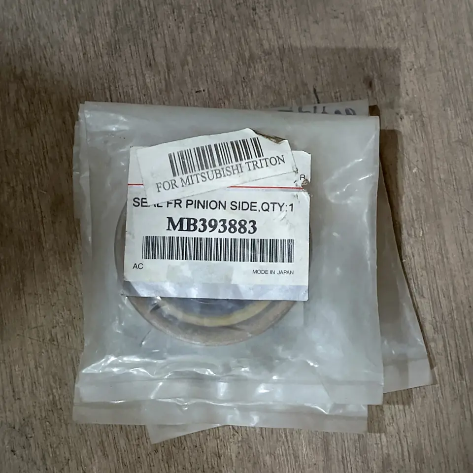 SEAL DRIVE SHAFT DEPAN TRITON MITSUBISHI (34.7*65*12)
