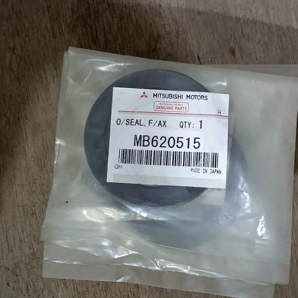 SEAL RODA GILA /FREE WHEEL ACTUATOR DEPAN L200 / TIRTON 2.5/ 2.8 MITSUBISHI (48*74*10)