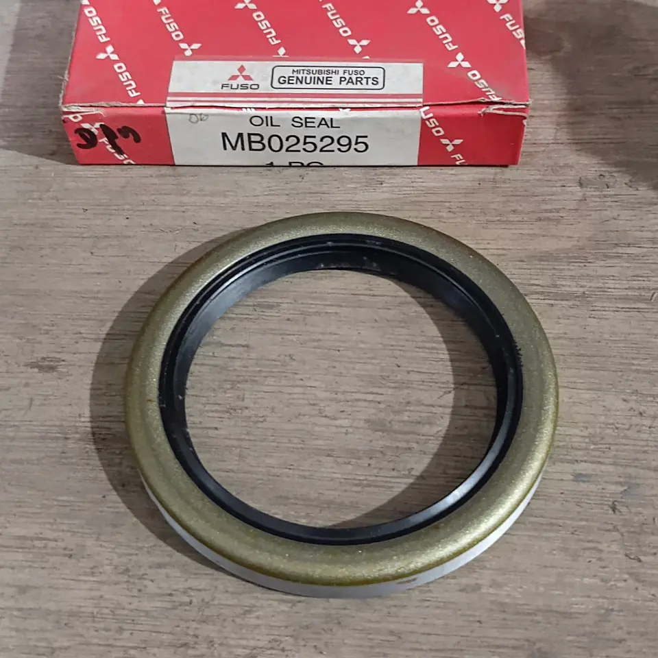 SEAL RODA DEPAN PS 120/125/135/136 HDX (72*94*10) MITSUBISHI