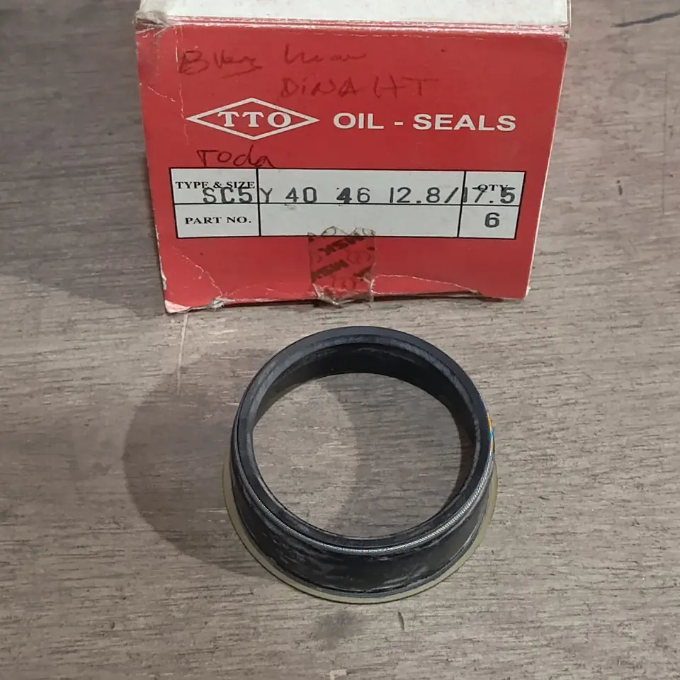 SEAL RODA BELAKANG LUAR DYNA TTO (40*46*12.8/17.5) null SEAL RODA TTO