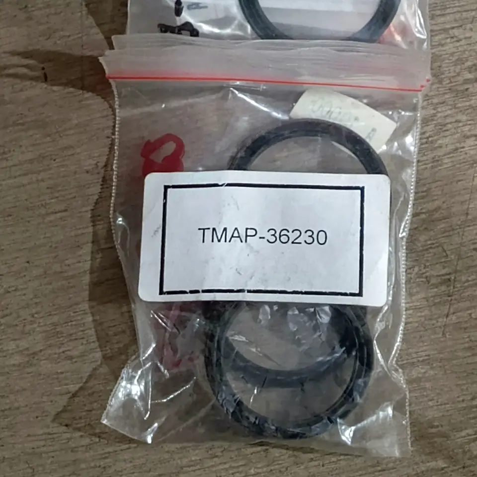 SEAL PTO 28*37*4 NOK