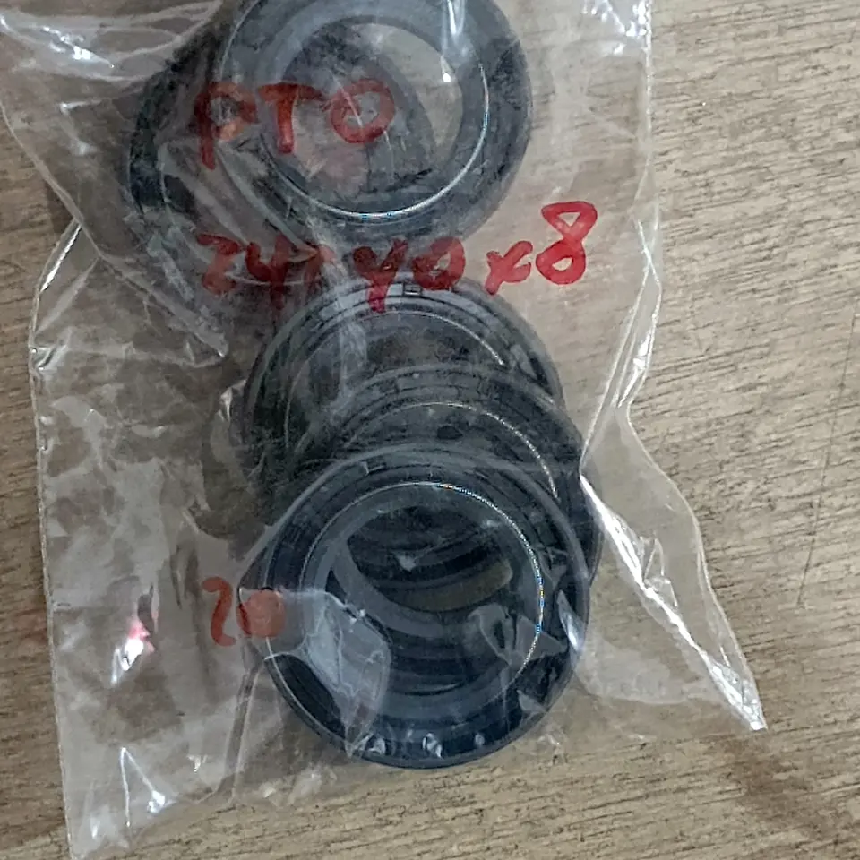 SEAL PTO 24*40*8 NOK
