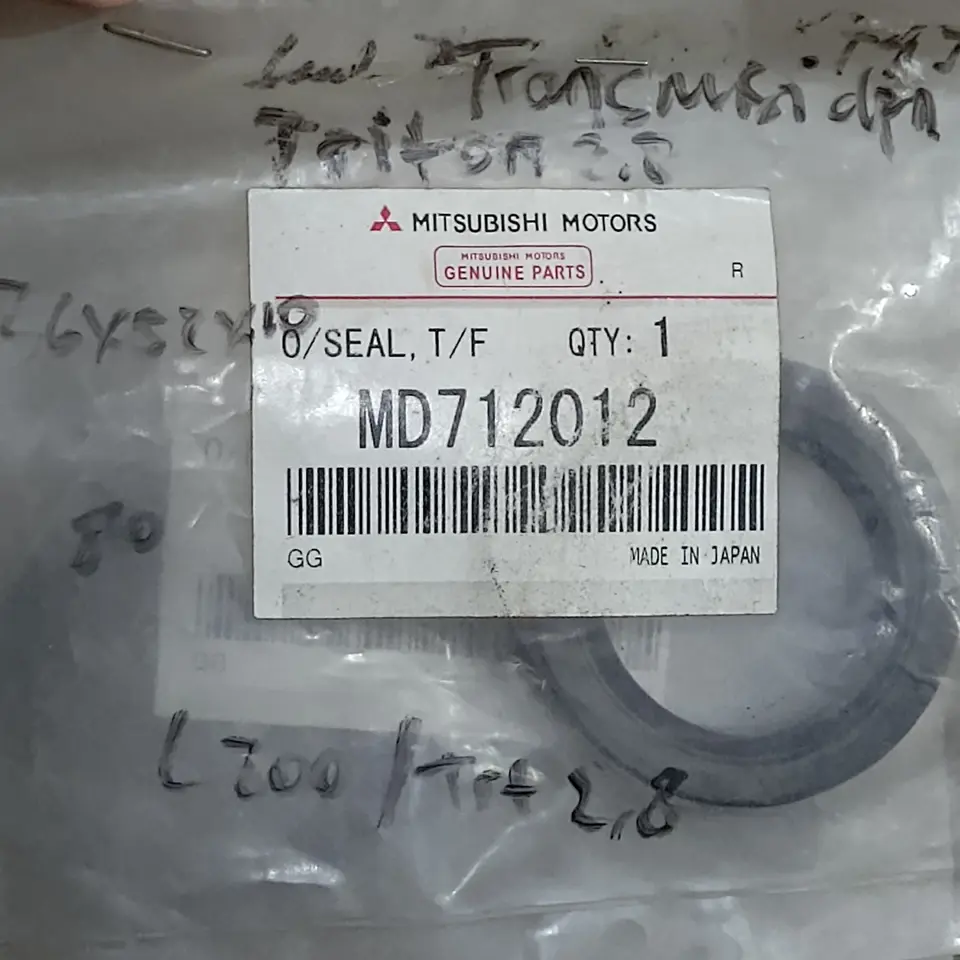 SEAL TRANSMISI BELAKANG L300/L200 MITSUBISHI (36*52*10) MD712012 SEAL TRANSMISI / PERSNELING / PRESNELING MITSUBISHI