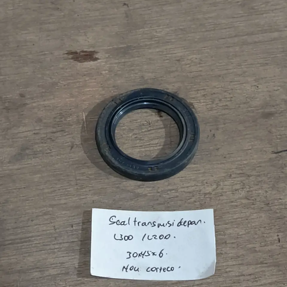 SEAL TRANSMISI DEPAN L300/KUDA (30*45*6) NOK