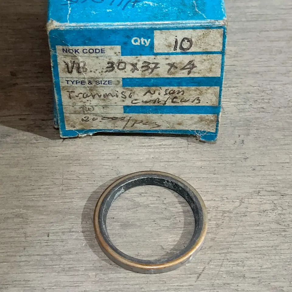 SEAL TRANSMISI DEPAN CWB/CWA NOK (30*37*4) null SIL/ CIL/ SEAL / KARET NOK CORTECO