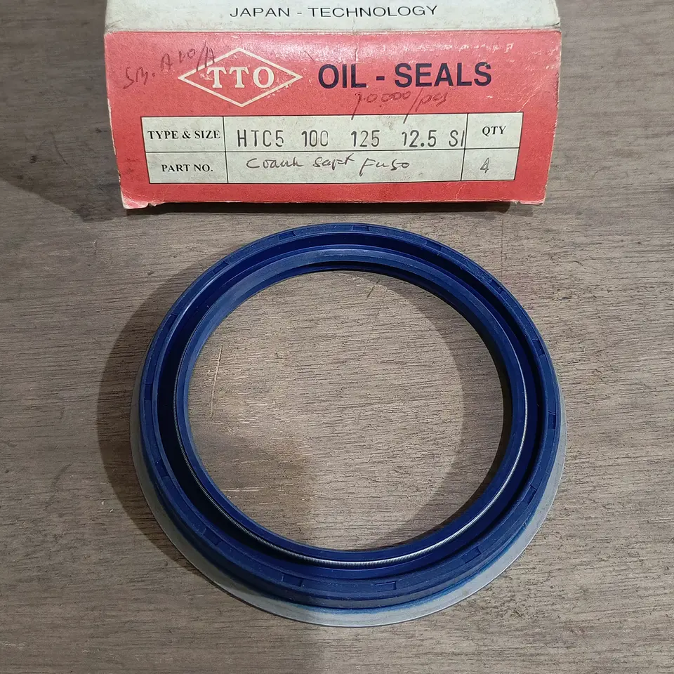 SEAL CRANKSHAFT BELAKANG FUSO (100*125*12.5) TTO