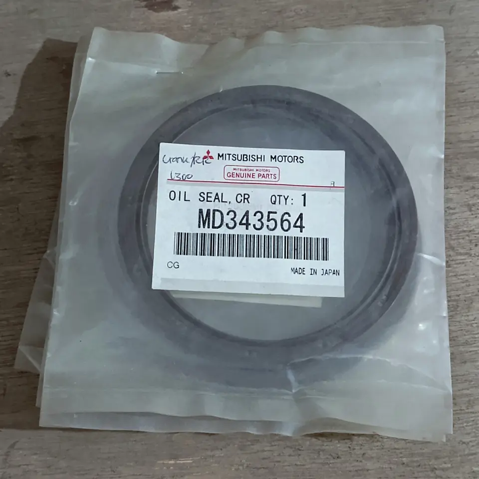 SEAL CRANKSHAFT BELAKANG L300 DIESEL/ KUDA MITSUBISHI (80*96*7.5)