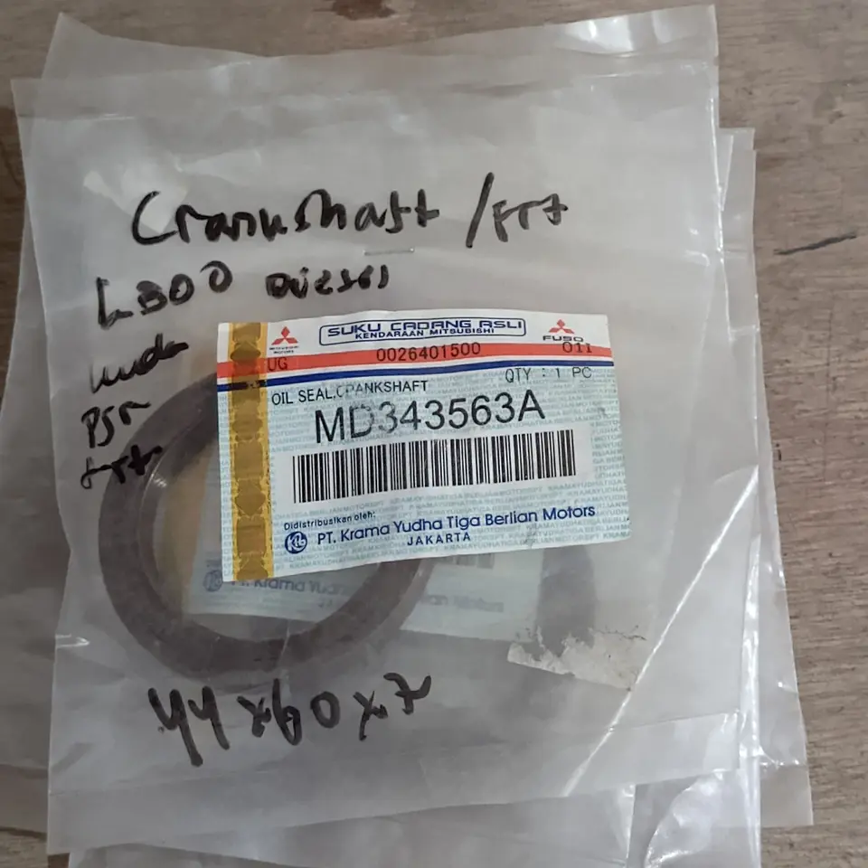 SEAL CRANKSHAFT DEPAN L300 DIESEL MITSUBISHI (44*60*7)