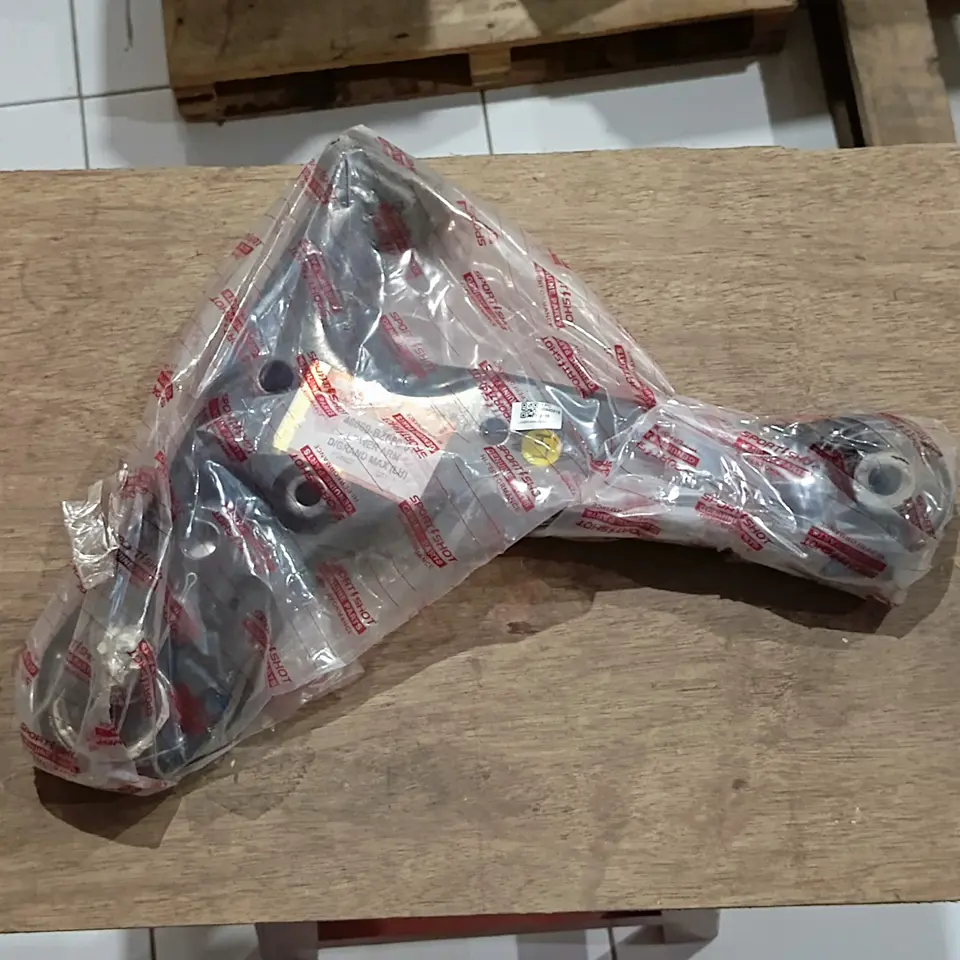LOWER ARM GRANMAX LH SPORTSHOT 48069-BZ080-01 JOINT ASSY UPPER/LOWER / BALL JOINT ATAS/ BAWAH SPORTSHOT