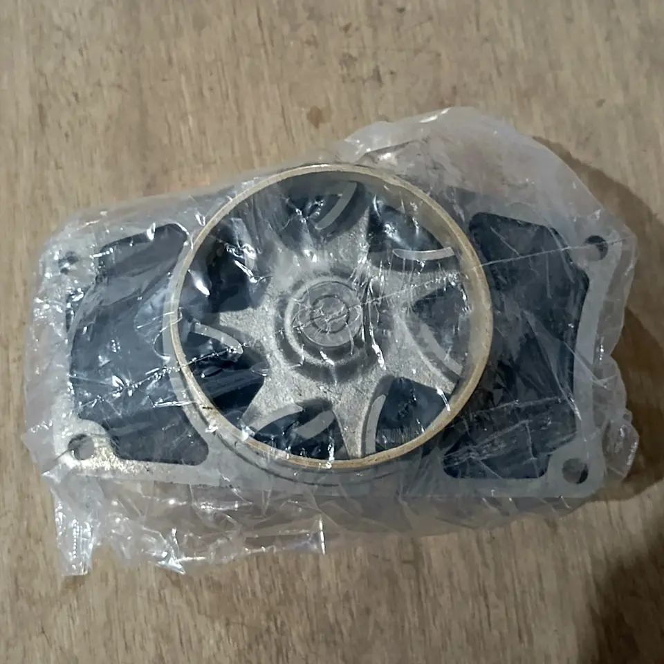 WATER PUMP PS 125/110/135 4D33/34/35/36 GMB ME013169 / ME996865 / GWM-68A POMPA AIR / WATER PUMP /WATERPUMP GMB