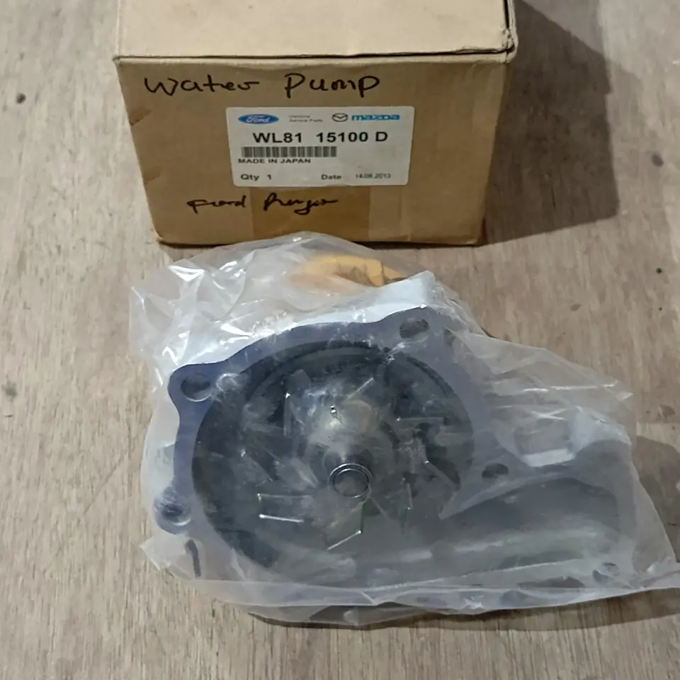 WATER PUMP FORD RANGER /EVEREST / MAZDA BT50 2.5 FORD WL8115100 D POMPA AIR / WATER PUMP /WATERPUMP FORD