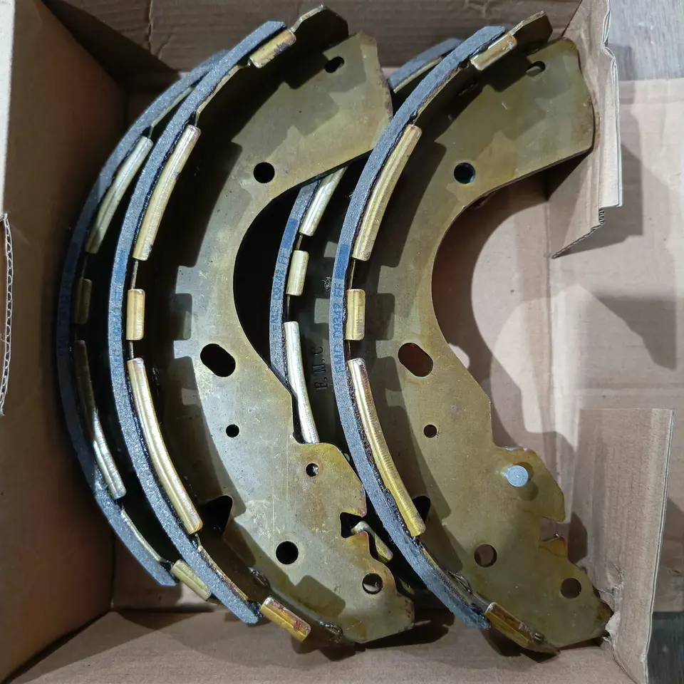 KAMPAS REM BELAKANG FORD RANGER EVEREST 2.2 FORD