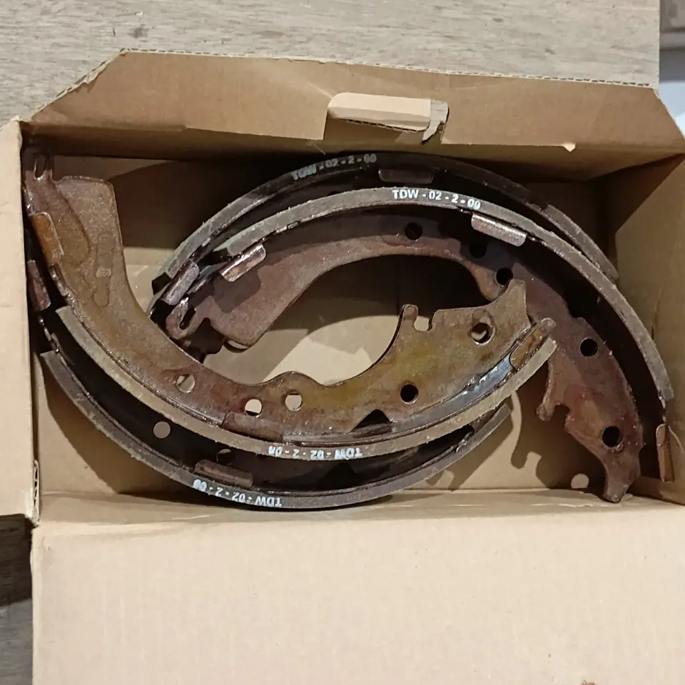 KAMPAS REM BELAKANG INOVA BENSIN 2004-2015 / DIESEL TOYOTA