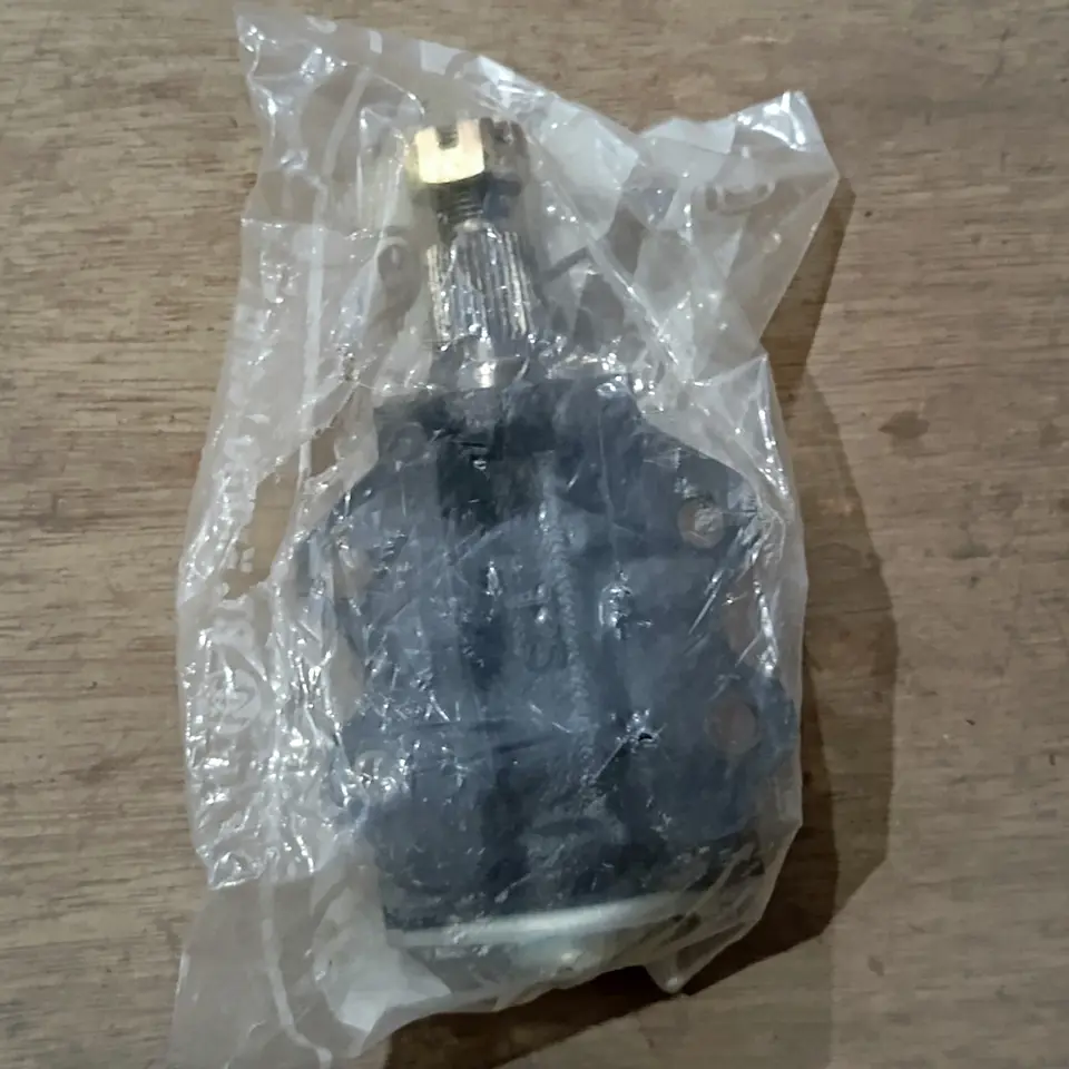 CENTER ARM L300 MITSUBISHI MB166425 CENTER ARM /C ARM MITSUBISHI