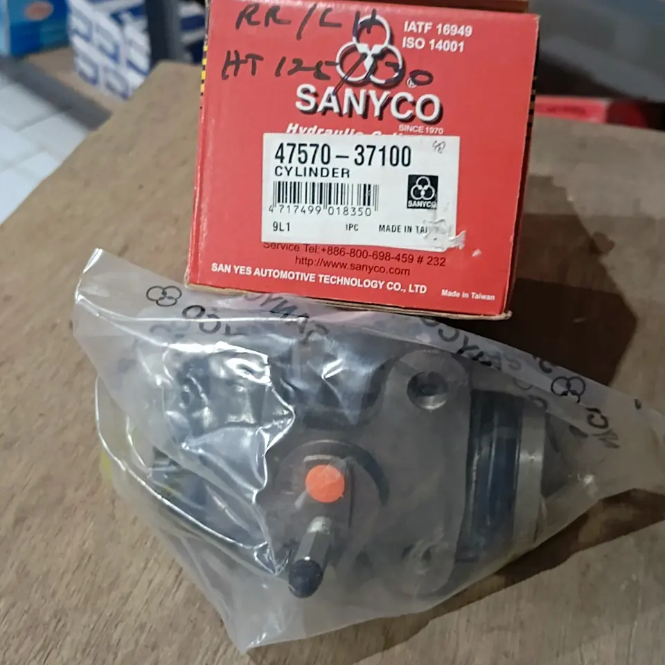 WHEEL CYLINDER DYNA 125/130 RR/LH SANYCO