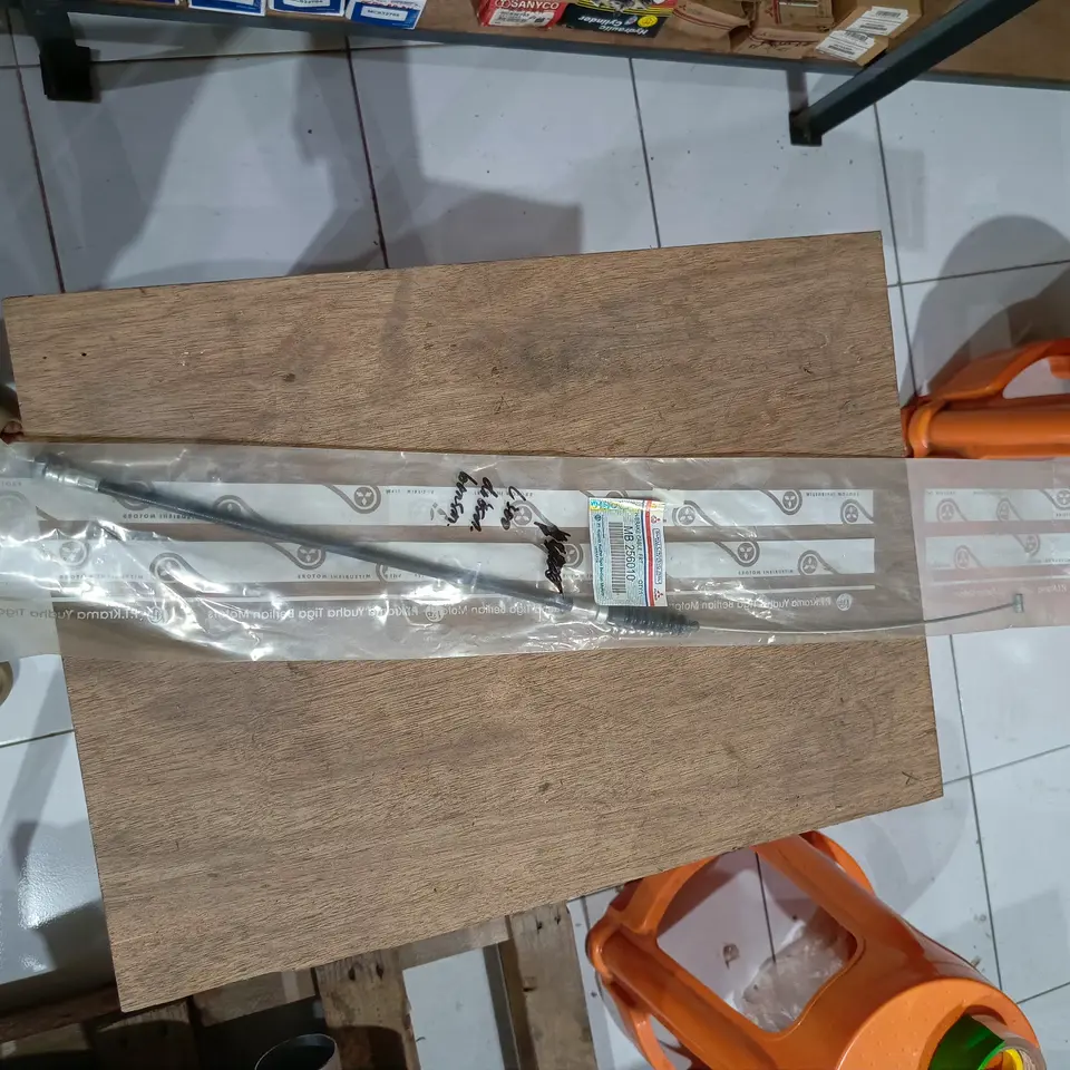KABEL REM TANGAN DEPAN L300 MITSUBISHI