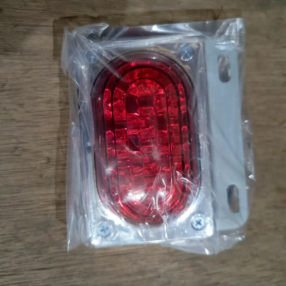 LAMPU BAK LED (MERAH/LONJONG) 24V DNY