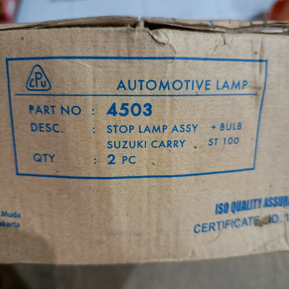 STOP LAMP ASSY + BULB CARRY ST100 CPU