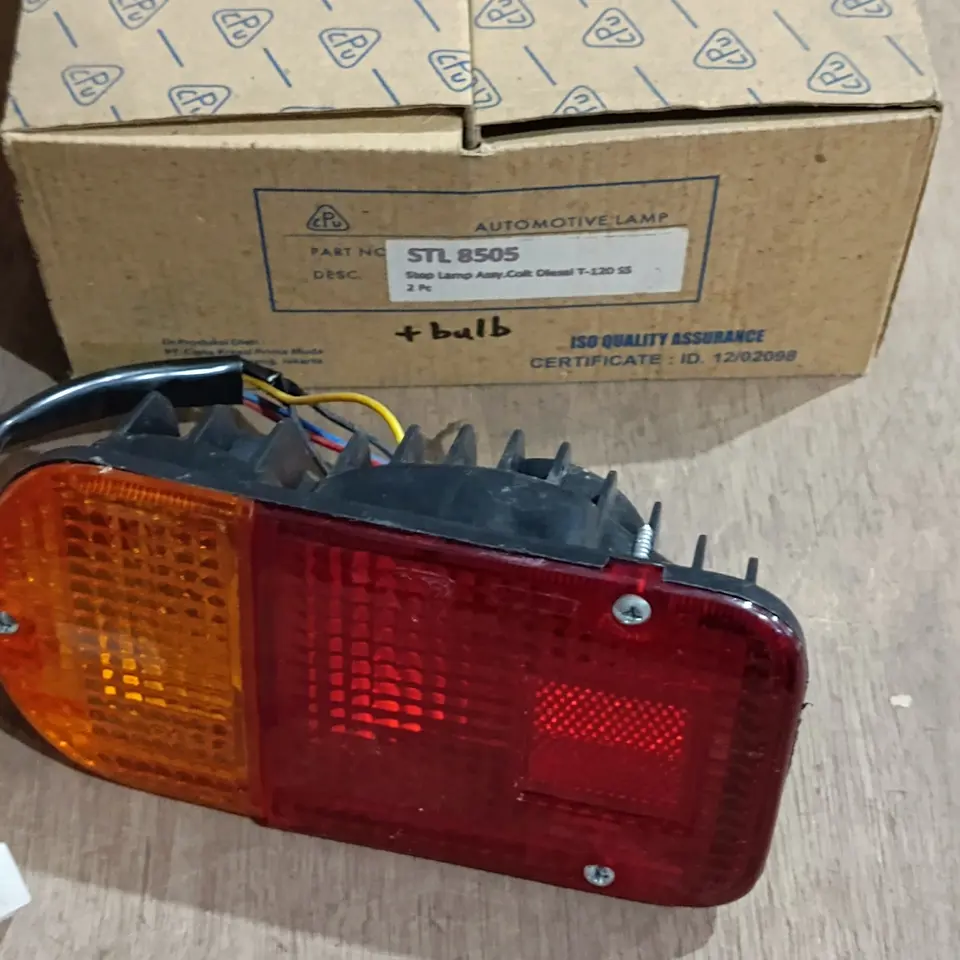 STOP LAMP + BULB ASSY T120SS CPU