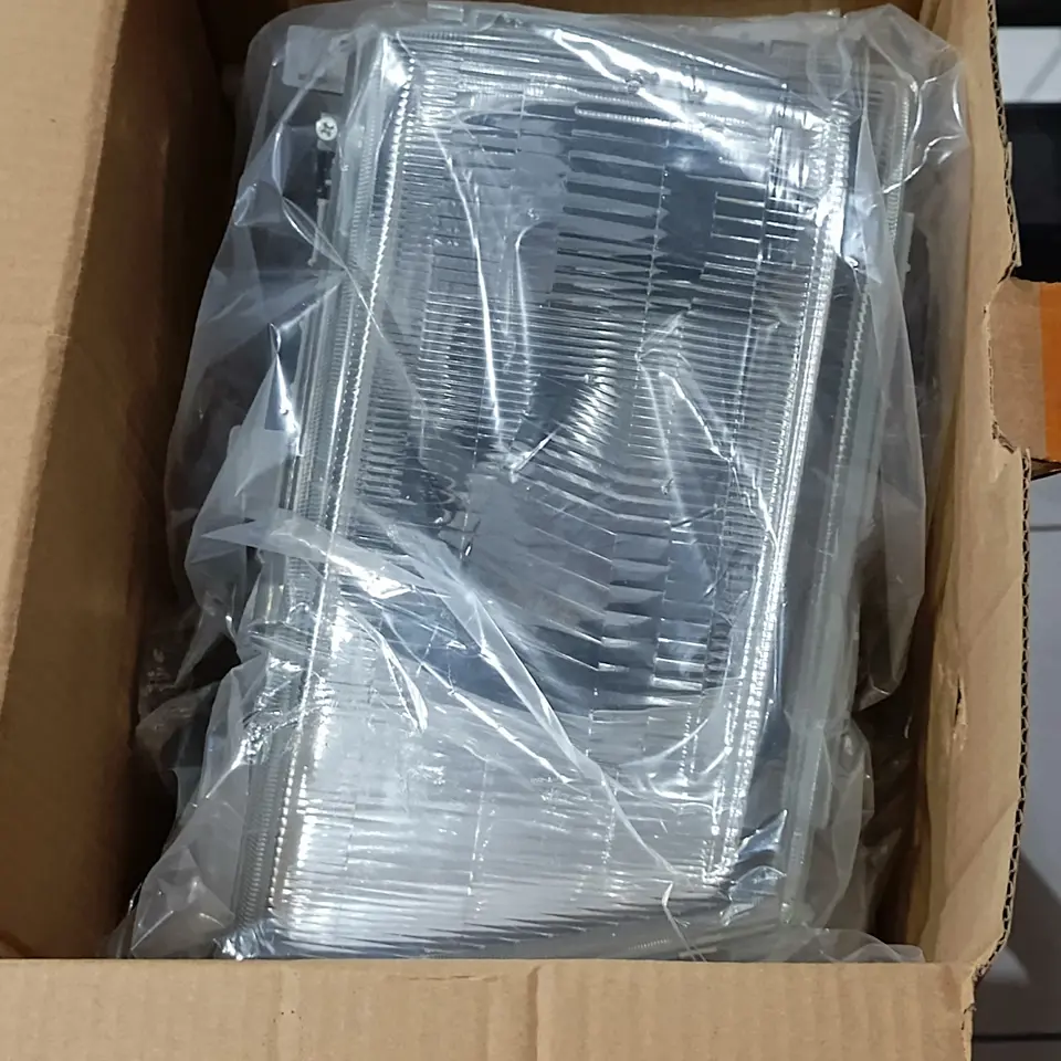 HEAD LAMP PS 125 / 136 RH (KACA) DNY