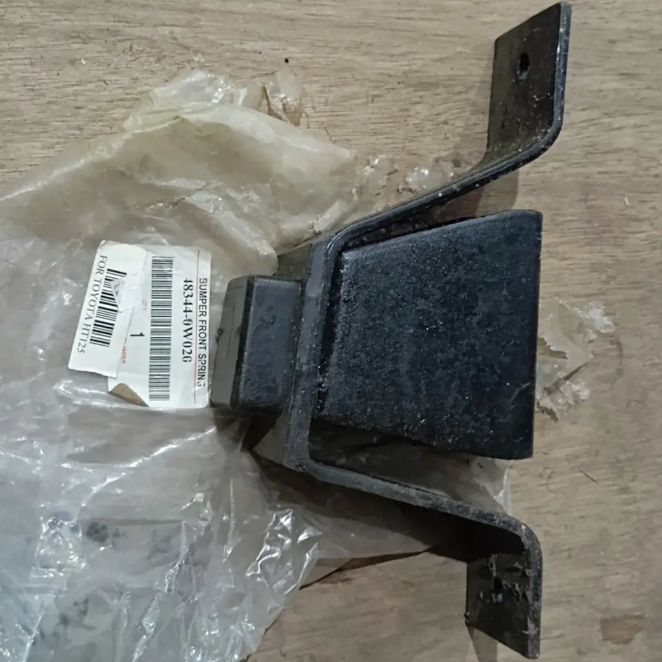 STOPPER BELAKANG DYNA 125/130 TOYOTA 48344-0W020 STOPER/STOPPER/BANTALAN KARET TOYOTA