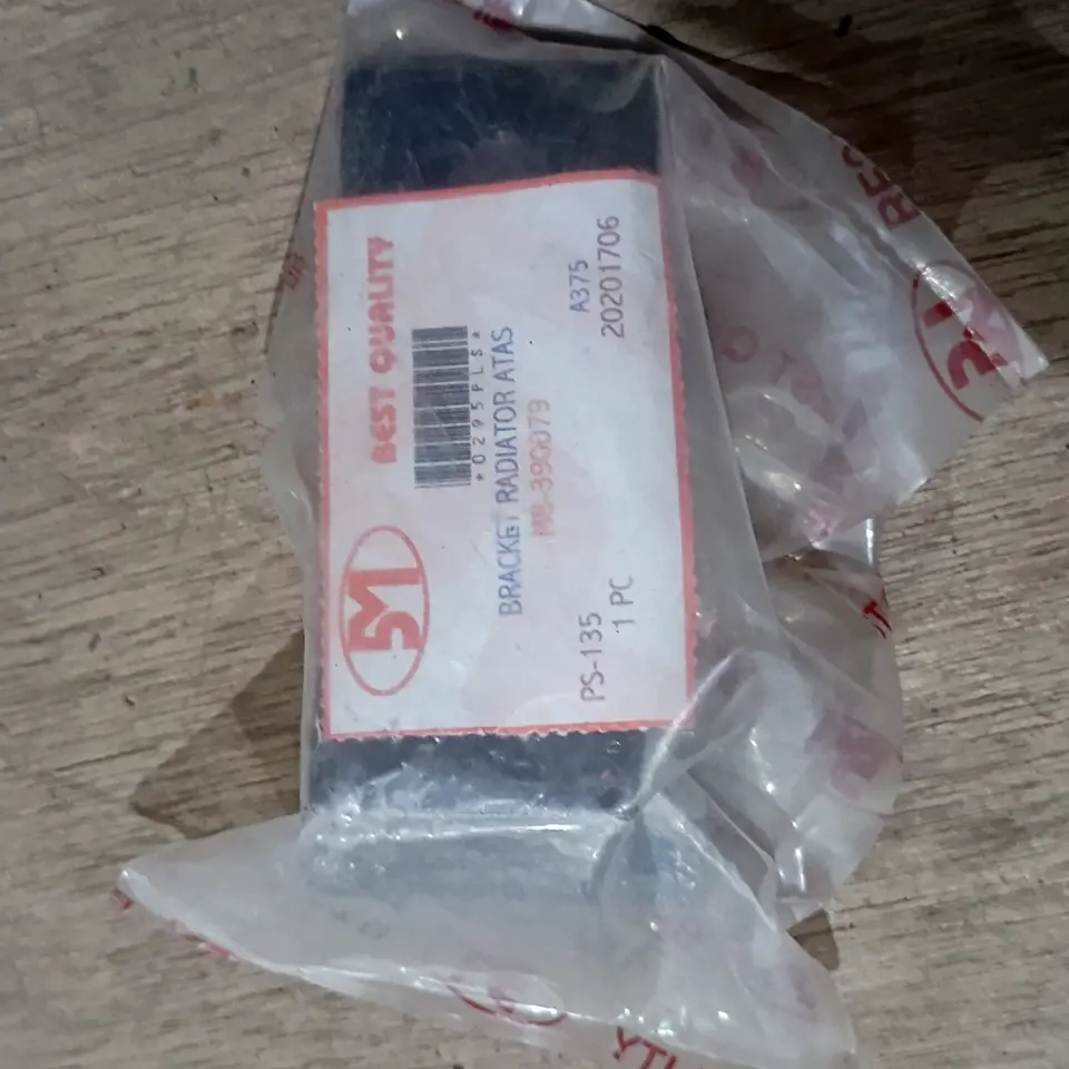 BRAKET / DUDUKAN RADIATOR ATAS PS 100/120/135 5M MB390079 BRACKET RADIATOR / DUDUKAN RADIATOR 5M