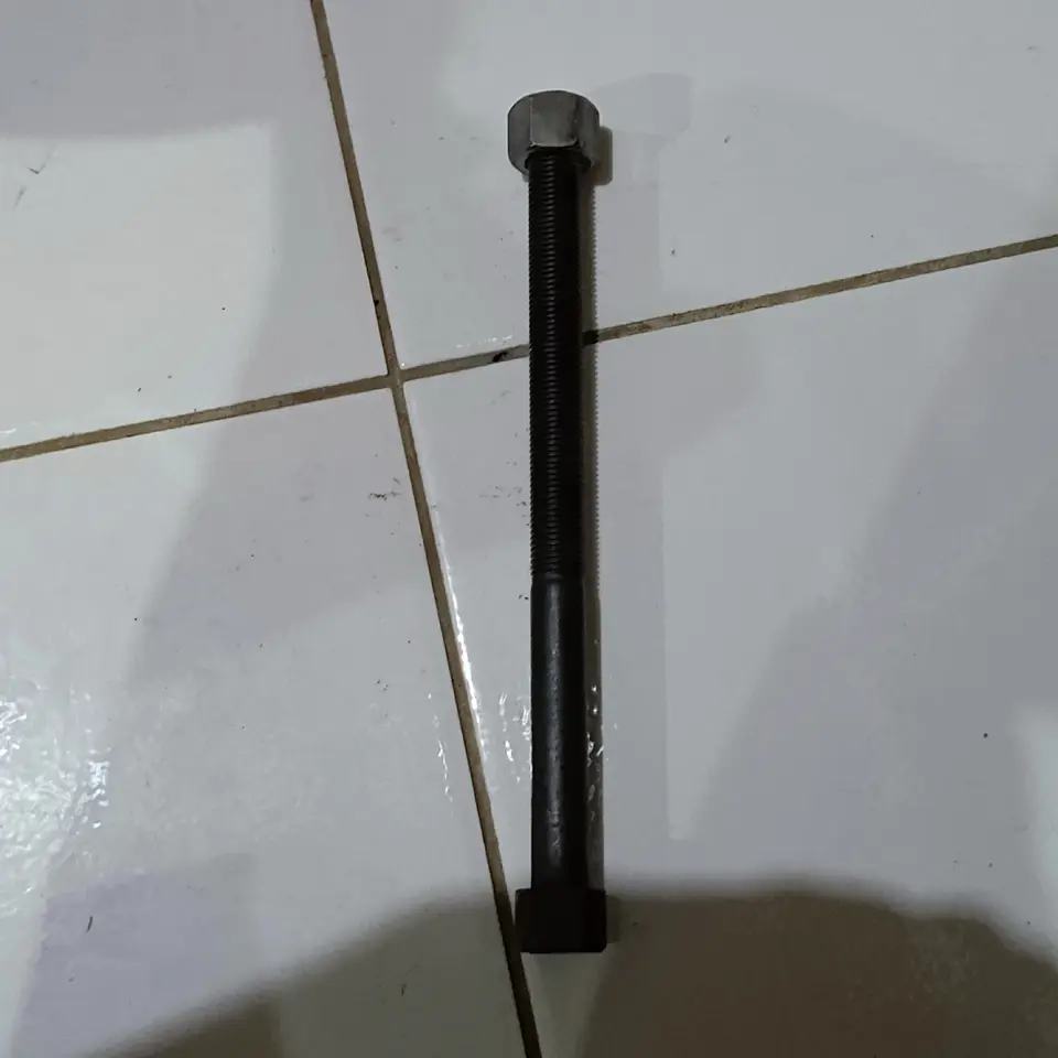 TUSUK PER DEPAN NISSAN CK/CWB/FUSO/GANDENGAN  (M14*200*22) SPORTSHOT