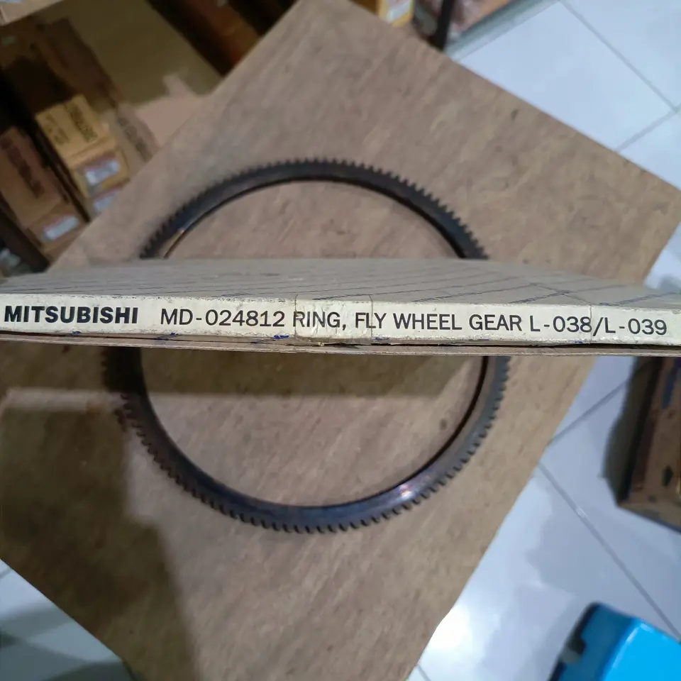 RODA GILA L300 L038/L039 GB MD024812 RODA GILA / FLY WHEEL GEAR GB