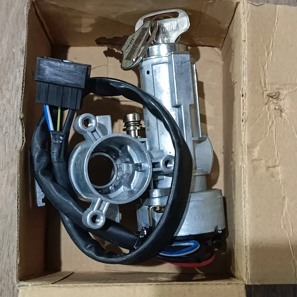 KUNCI KONTAK ASSY PS 100/120 CARZOOM CS 108038 / MB098750 KUNCI KONTAK / STARTER SWITCH CARZOOM