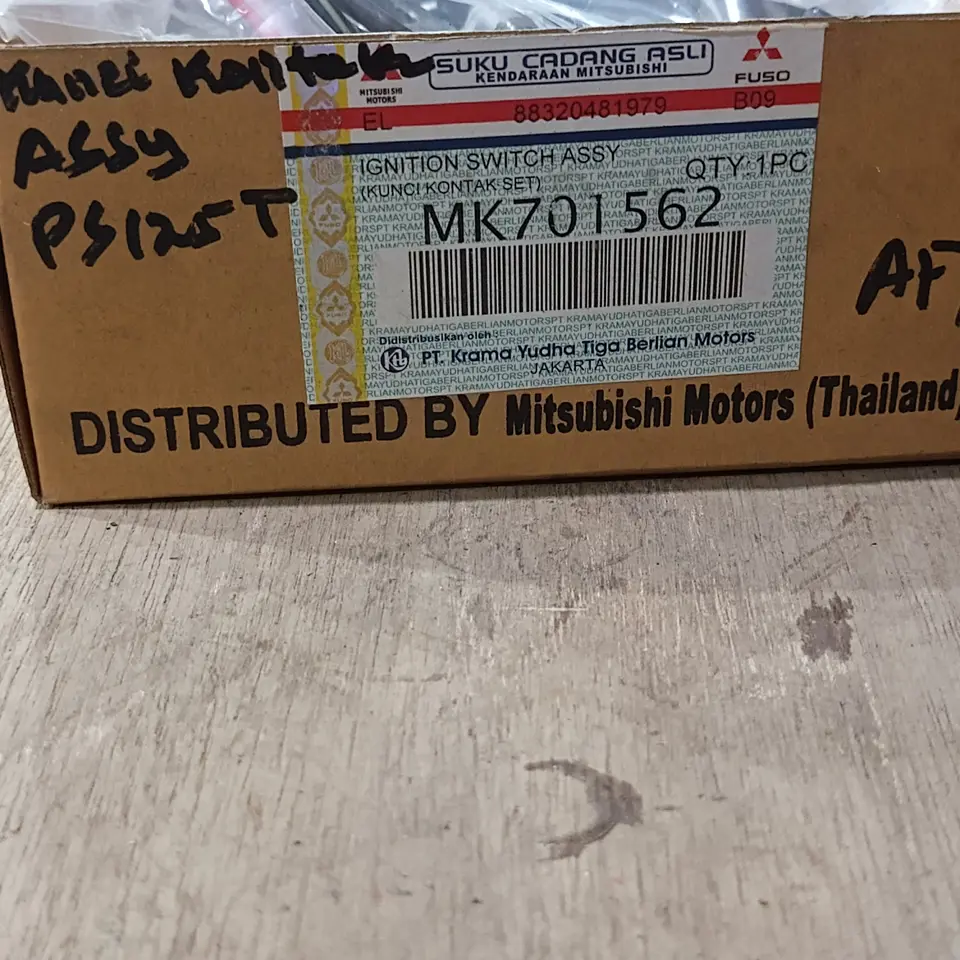KUNCI KONTAK ASSY PS125 MITSUBISHI MK701562 KUNCI KONTAK / STARTER SWITCH MITSUBISHI