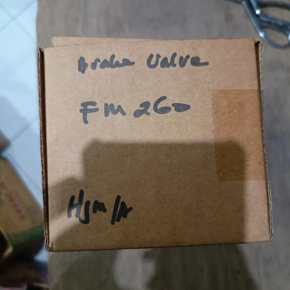 RELAY VALVE BRAKE HINO 260 null RELAY VALVE undefined