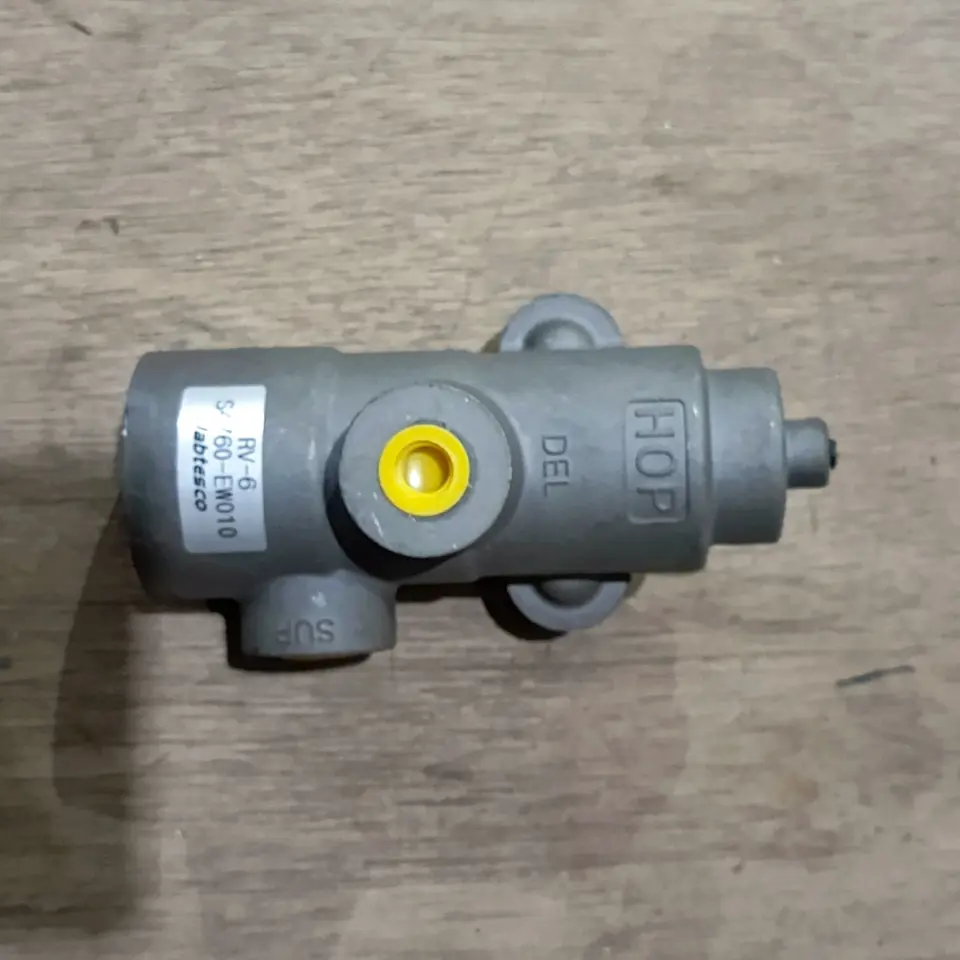 RELAY VALVE ASSY RED HINO
