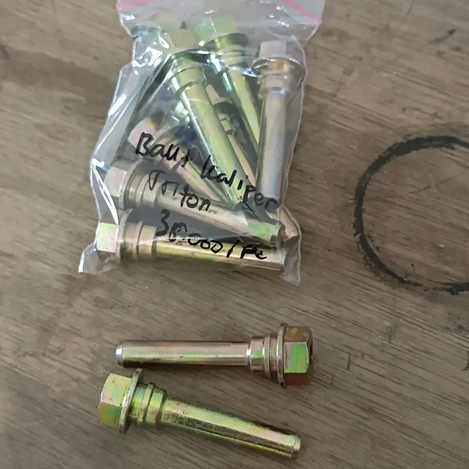 BAUT KALIPER TRITON (-) KACHIMASU null BAUT KALIPER /CALIPER /DISC BRAKE / CAKRAM KACHIMASU