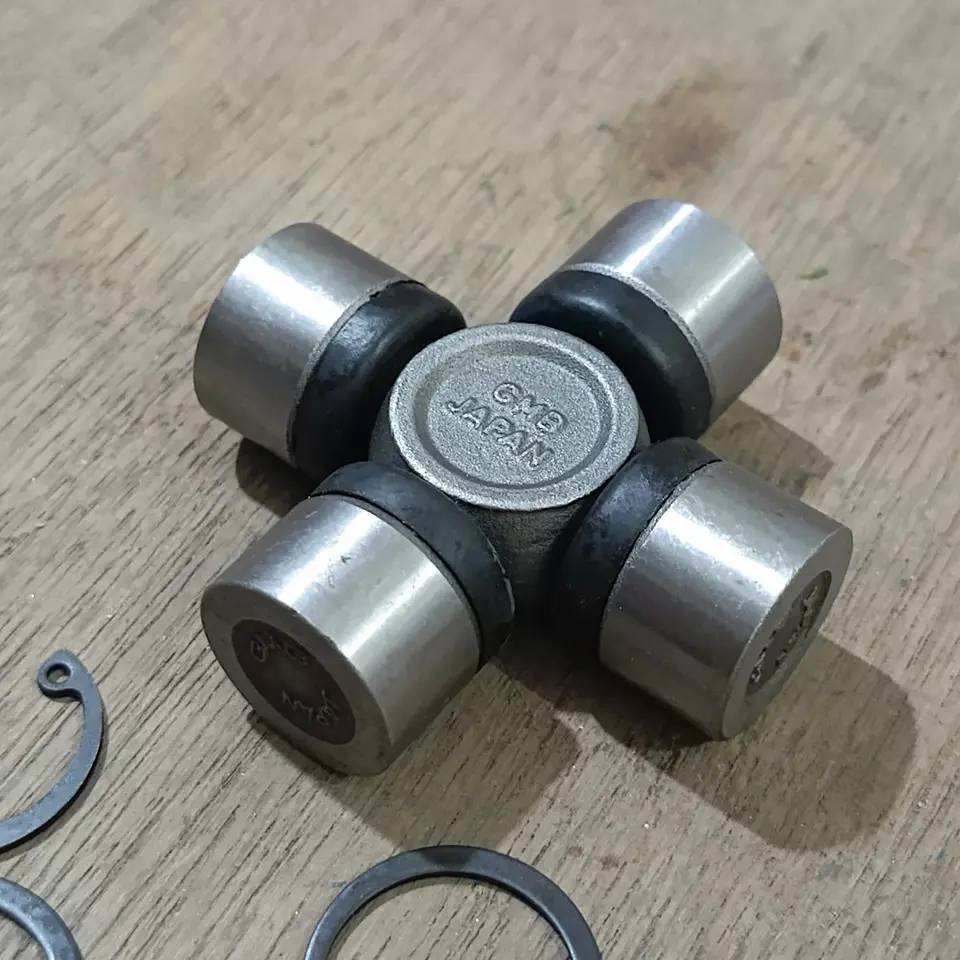 CROSS JOINT DUMP PTO UNIVERSAL GMB (22*61)