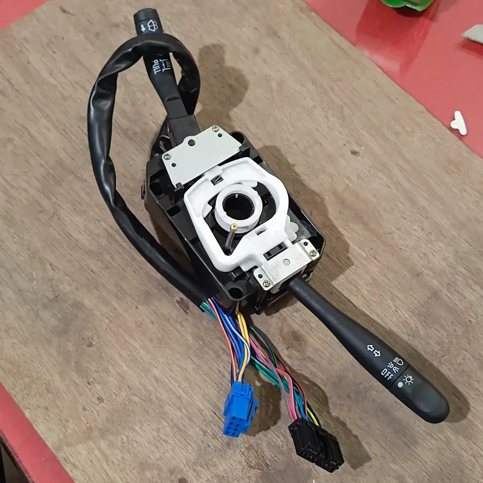 TURN SIGNAL ASSY NKR 66/71 GEN