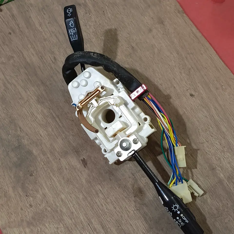 TURN SIGNAL ASSY CARRY ST100 CARSHOW