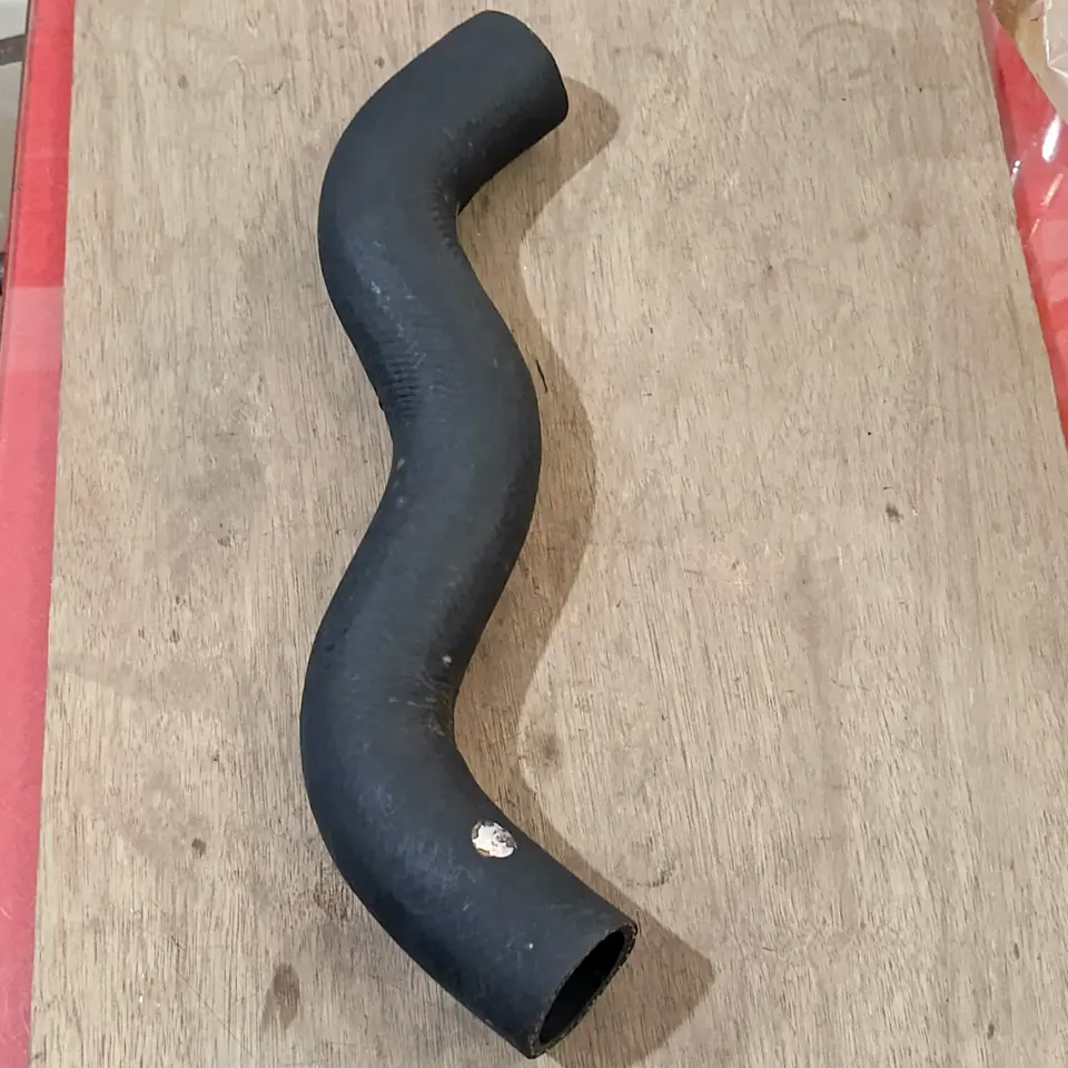SELANG RADIATOR BAWAH PS 125 SCF