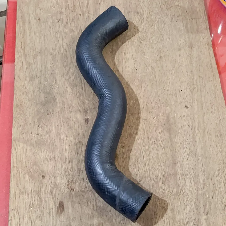 SELANG RADIATOR BAWAH PS 125 MITUSBISHI