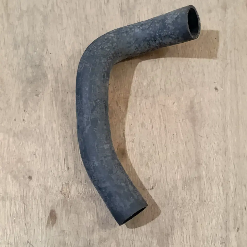SELANG RADIATOR BAWAH L300D JJ