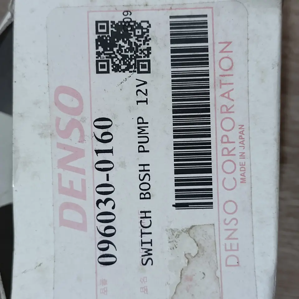 SWITCH BOSH PUMP 12V DENSO