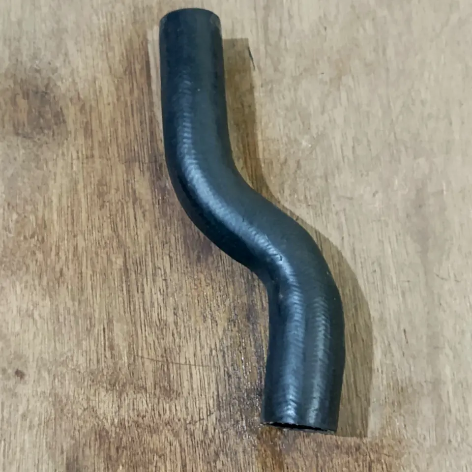 SELANG RADIATOR BAWAH TBR54/PANTHER 2.5 KAI