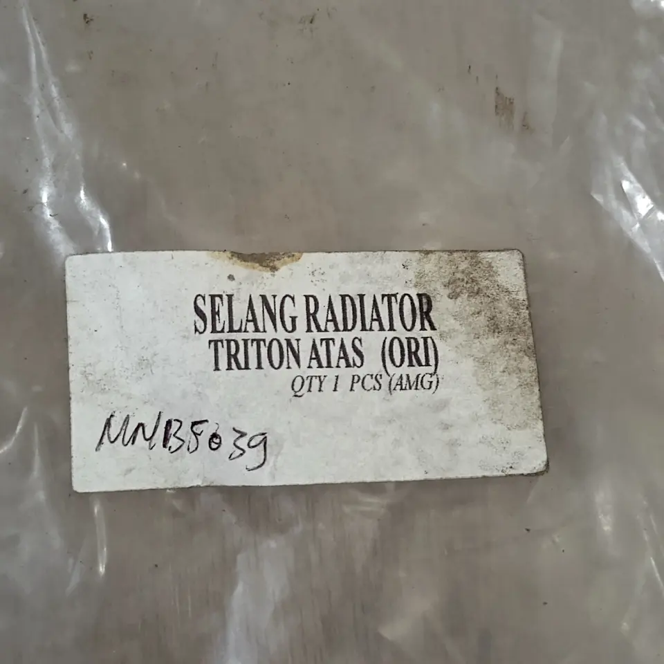SELANG RADIATOR ATAS TRITON / PAJERO MITSUBISHI