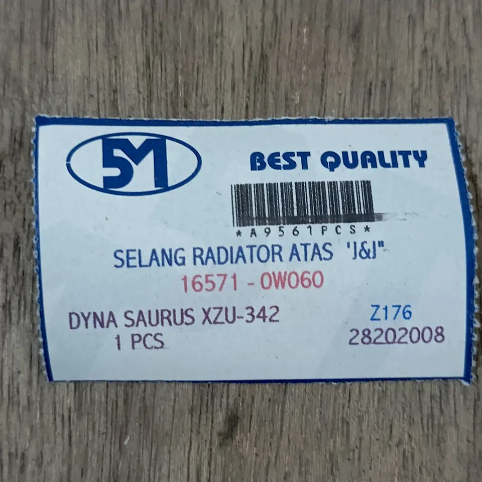 SELANG RADIATOR ATAS DYNA HT 130 HD / XZU 342 JJ 16571-0W060 SELANG RADIATOR / RADIATOR HOSE JJ